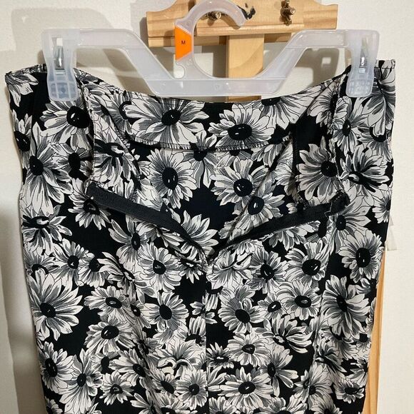 M collection floral skirts, maxi, black, white zip closure size medium - Picture 3 of 8